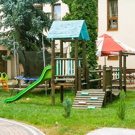 Hotel Impressa Niedrzwica Duża Exteriör bild