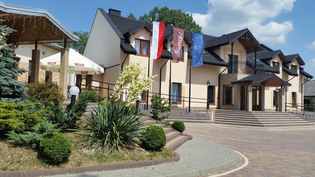 Hotel Impressa Niedrzwica Duża Exteriör bild